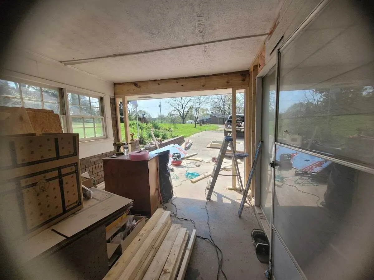 Air movers and dehumidifier for Drying & Dehumidification in Prairieville